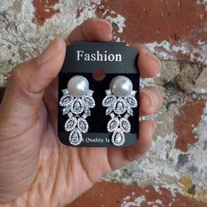 NWT 925 Silver & Cubic Zirconia Pearl Earrings